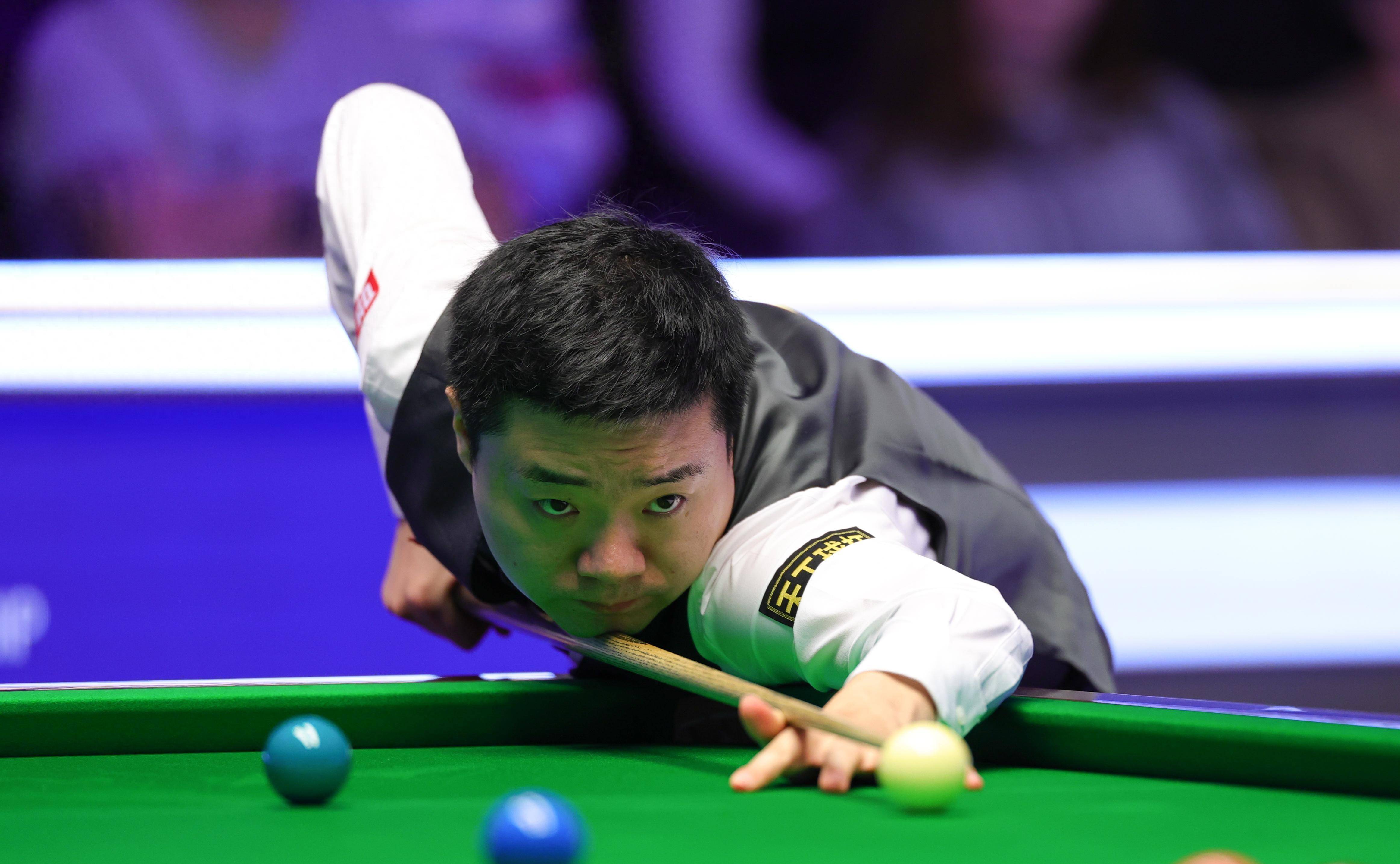 坐在一起 坐在一起