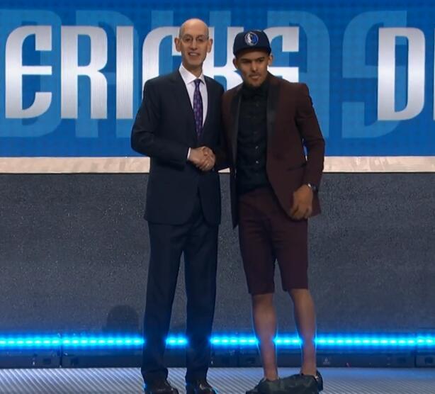 时统治赛场 时统治赛场