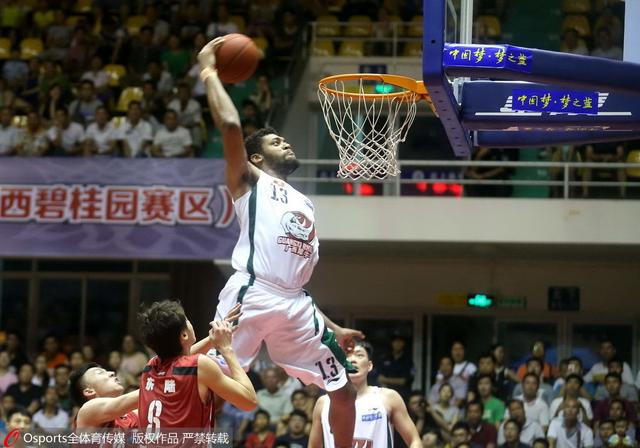 省队球员在 省队球员在